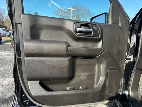 Used 2022 Chevrolet Silverado 1500 Custom w/ Rally Edition image 9