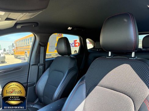 Used 2025 Ford Escape ST-Line AWD/4WD image 9