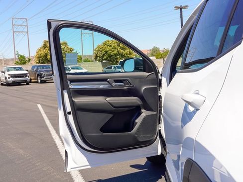 Used 2026 GMC Terrain Elevation w/ Technology Package II image 19