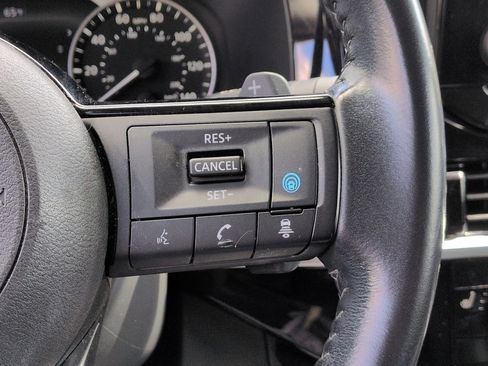 Used 2022 Nissan Pathfinder SV FWD image 19