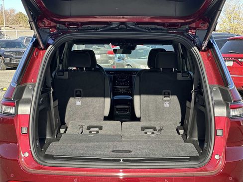 New 2025 Jeep Grand Cherokee L Laredo w/ Luxury Tech Group I image 19