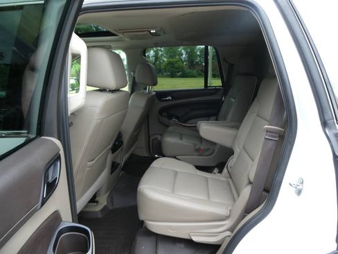 Used 2017 Chevrolet Tahoe Premier AWD/4WD image 30
