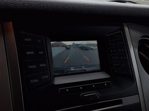 Used 2017 Ford Expedition XLT RWD image 8