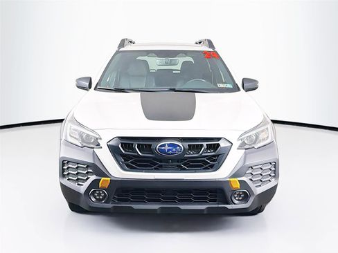 Used 2024 Subaru Outback Wilderness image 2