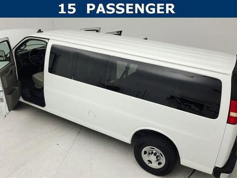 Used 2018 Chevrolet Express 3500 LT w/ LT Preferred Equipment Group image 38