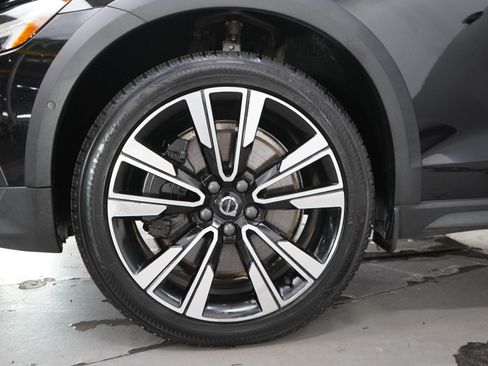 Used 2021 Volvo V60 T5 Cross Country w/ Climate Package AWD/4WD image 31