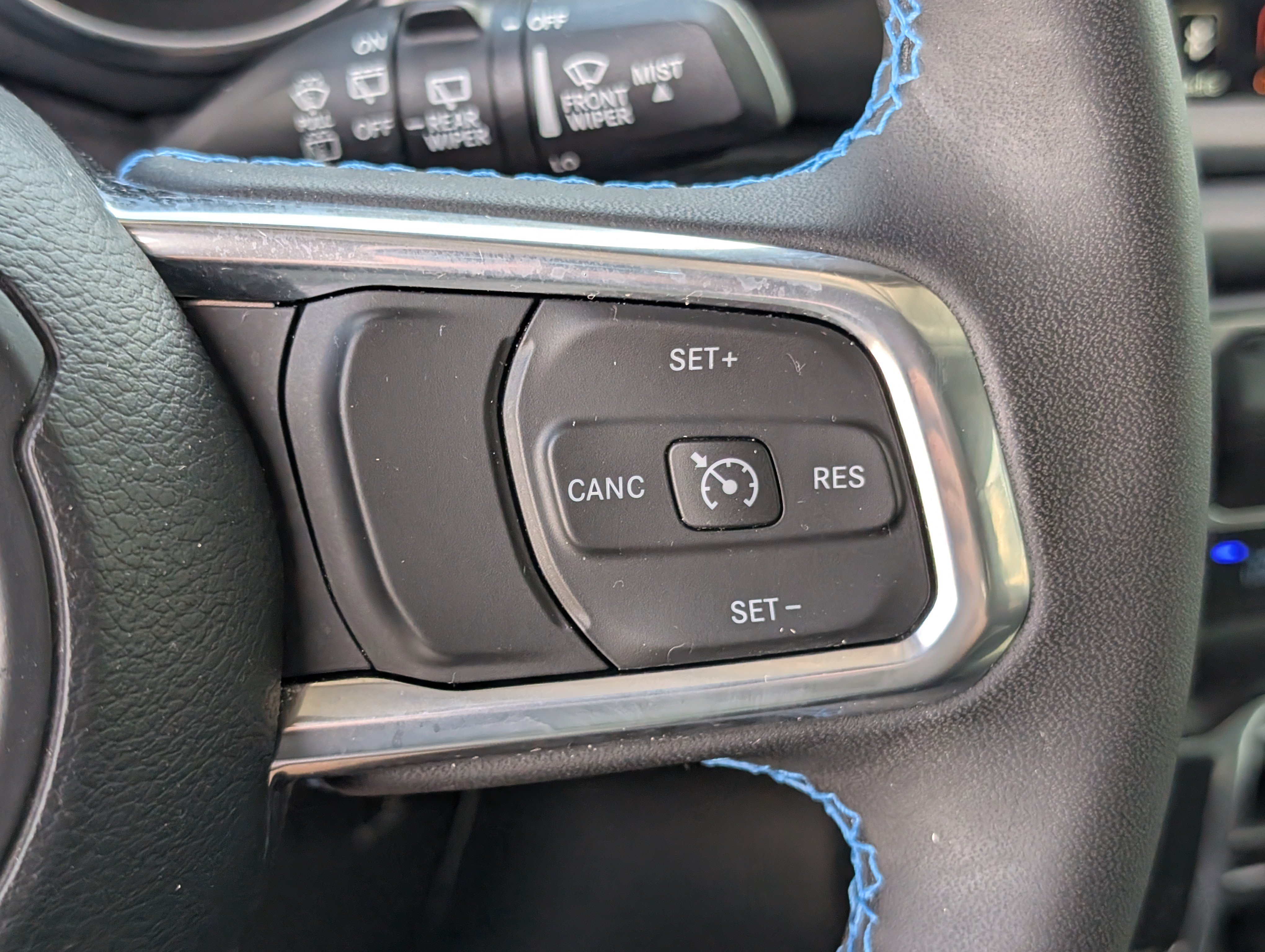 Used 2023 Jeep Wrangler Unlimited Rubicon 4xe AWD/4WD image 17