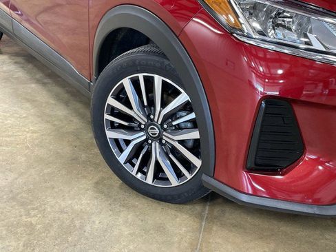 Used 2021 Nissan Kicks SV FWD image 11