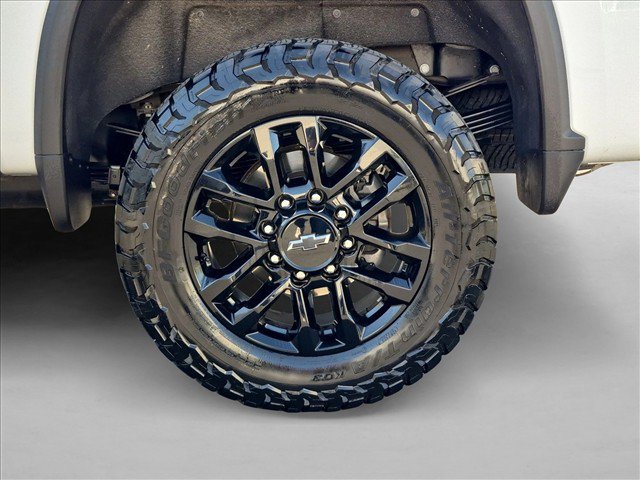 Used 2025 Chevrolet Silverado 2500 LTZ w/ LTZ Plus Package AWD/4WD image 24