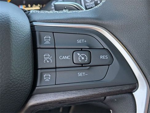 New 2025 Jeep Grand Cherokee Limited image 20