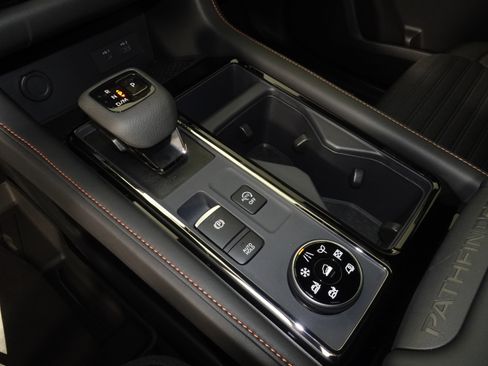 New 2025 Nissan Pathfinder Rock Creek image 21