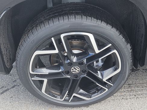 New 2026 Volkswagen Tiguan SEL R-Line image 20