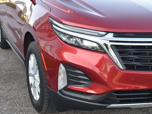 Used 2023 Chevrolet Equinox LT AWD/4WD image 18