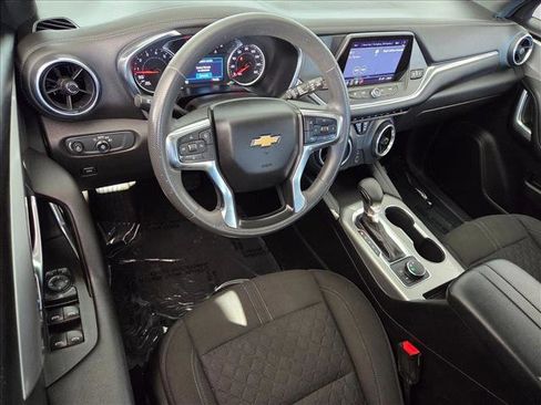 Used 2021 Chevrolet Blazer LT image 9