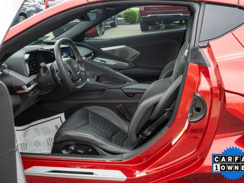 Used 2022 Chevrolet Corvette Stingray Preferred Cpe w/ Z51 Performance Package RWD image 31