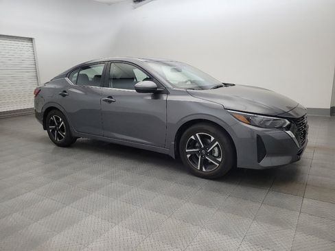 Used 2025 Nissan Sentra SV image 11