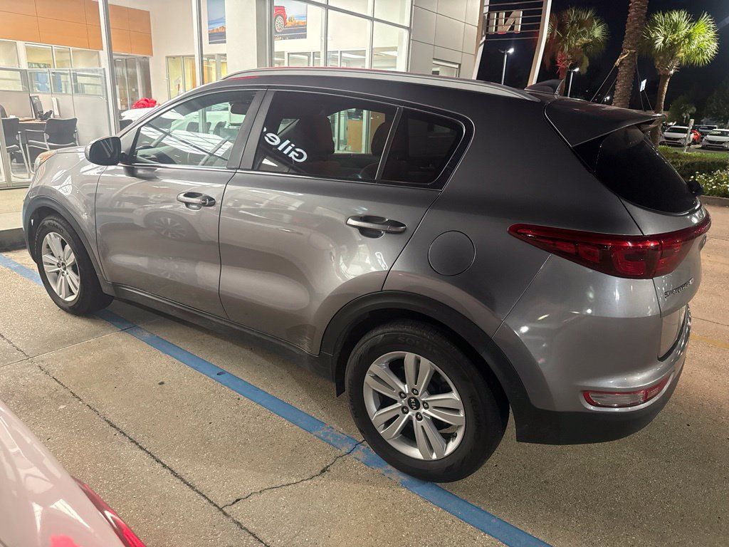Used 2018 Kia Sportage LX w/ LX Popular Package FWD image 3