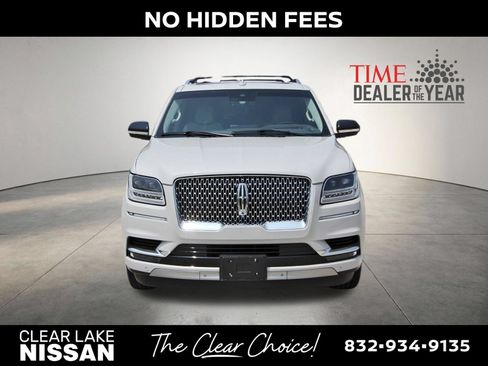 Used 2021 Lincoln Navigator Reserve w/ Luxury Package RWD image 2