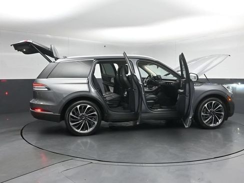 Certified 2022 Lincoln Aviator Reserve w/ Equipment Group 201A AWD/4WD image 59