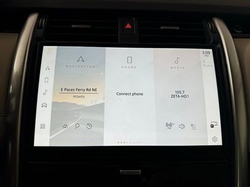 Certified 2025 Land Rover Discovery S image 14