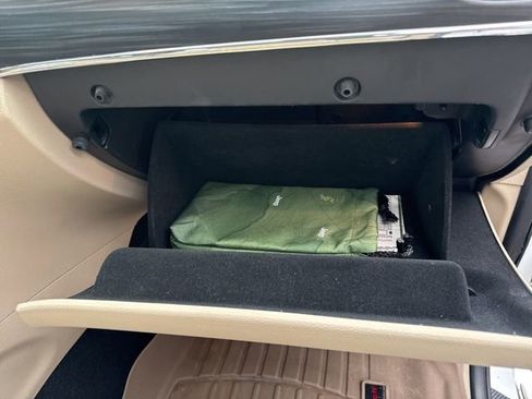 Used 2019 Jeep Grand Cherokee Limited image 36