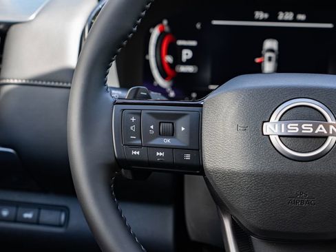 New 2026 Nissan Pathfinder SL AWD/4WD image 14