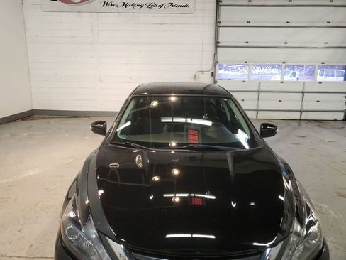 Used 2016 Nissan Altima 2.5 SL w/ 2.5 Technology w/LED Package image 9