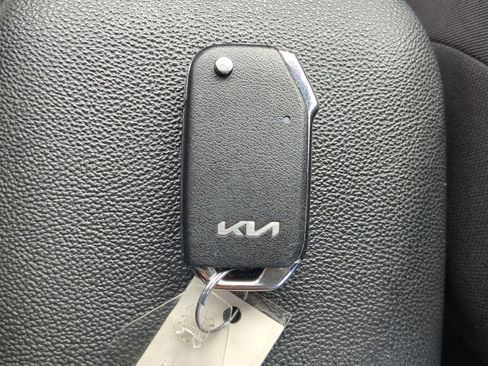 Used 2023 Kia Forte LXS w/ LXS Technology Package image 24