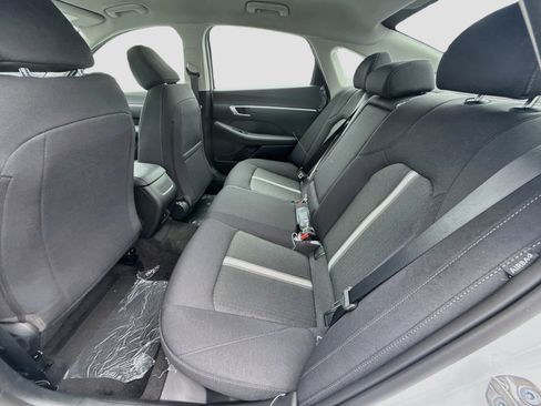 New 2026 Hyundai Sonata SEL FWD image 17