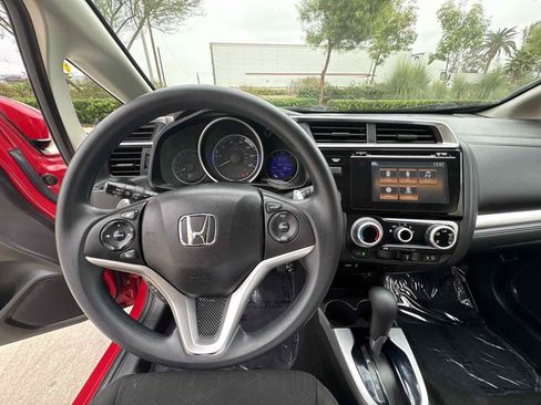 Used 2016 Honda Fit EX image 19