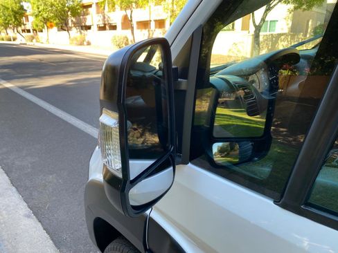 Used 2026 RAM ProMaster 2500 w/ Convenience Group FWD image 12
