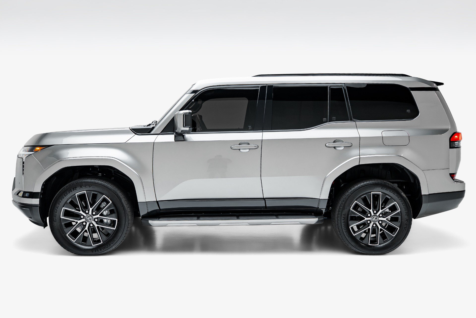 Used 2026 Lexus GX 550 w/ Accessory Package (2T) AWD/4WD image 6