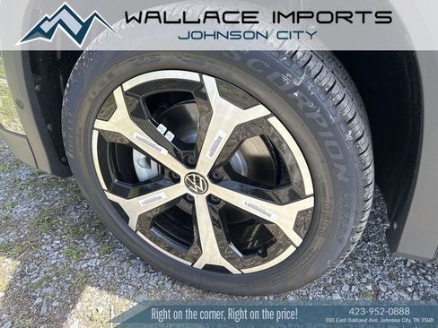 New 2026 Volkswagen Tiguan SE AWD/4WD image 8