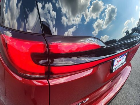 New 2026 Chrysler Pacifica Limited w/ S Appearance Package image 6