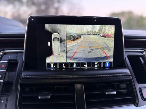 Used 2022 Chevrolet Suburban Premier w/ Premium Package image 47