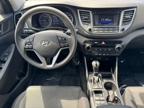Used 2017 Hyundai Tucson SE AWD/4WD image 13