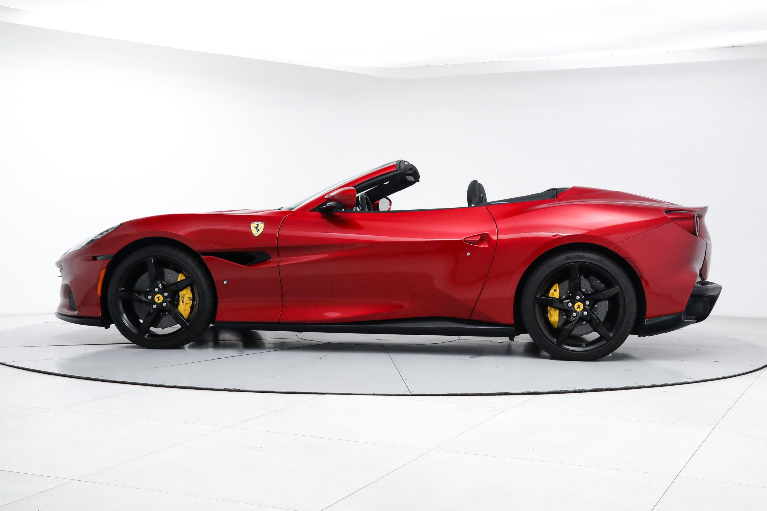 Certified 2023 Ferrari Portofino M RWD image 4