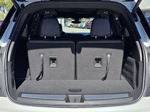 Used 2023 Cadillac XT6 Luxury image 9