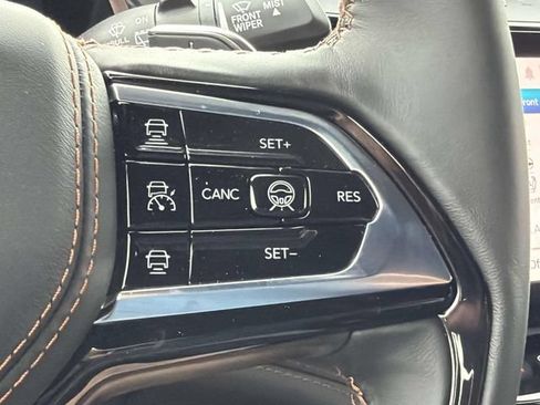 New 2026 Jeep Grand Cherokee Summit w/ Obsidian Package AWD/4WD image 31
