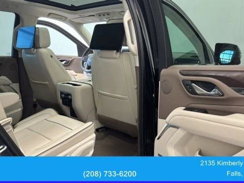 Used 2023 GMC Yukon Denali w/ Advanced Technology Package AWD/4WD image 31