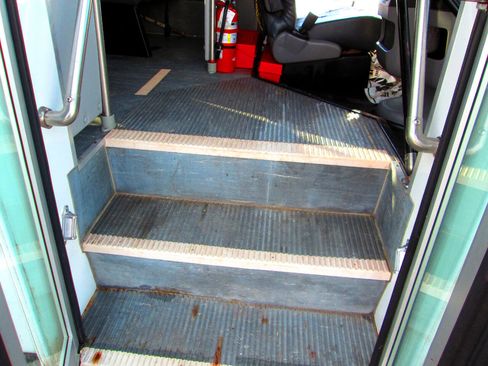 Used 2016 Ford E-450 and Econoline 450 Super Duty w/ Shuttle Bus Prep Package image 9