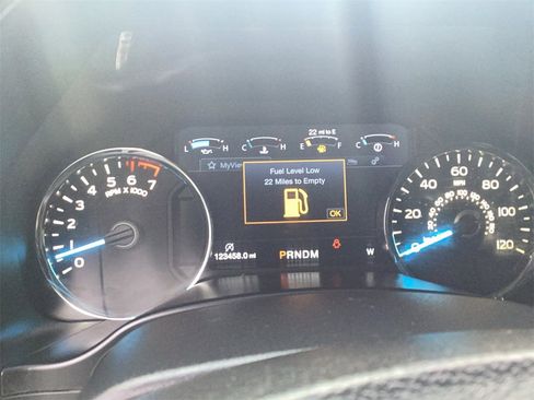 Used 2018 Ford F150 Lariat w/ Equipment Group 502A Luxury image 11