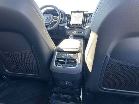 New 2026 Volvo XC90 B6 Ultra w/ Protection Package image 12