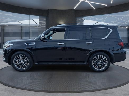 Used 2021 INFINITI QX80 Sensory w/ All-Season Package image 3