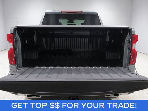 Used 2025 Chevrolet Silverado 1500 LTZ w/ Z71 Off-Road Package AWD/4WD image 4