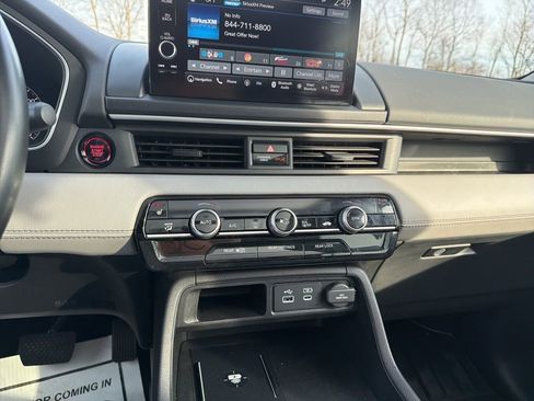 Certified 2025 Honda Pilot Touring image 16