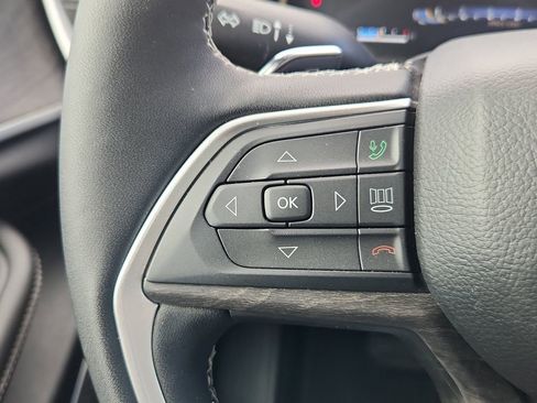 New 2025 Jeep Grand Cherokee L Limited w/ Black Appearance Package image 13