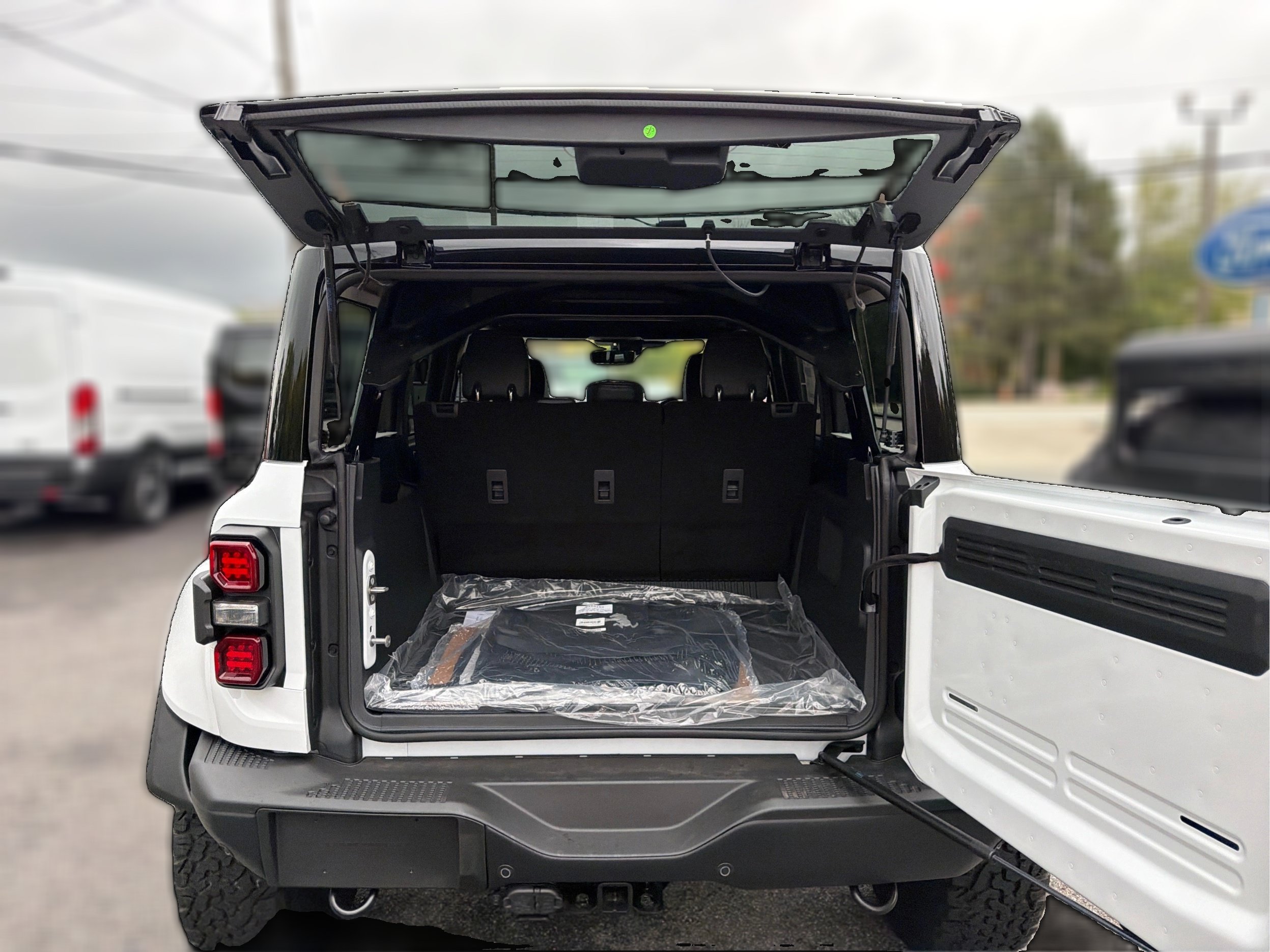 New 2026 Ford Bronco Raptor AWD/4WD image 13