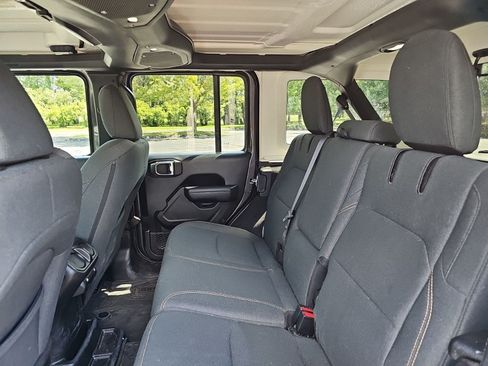 Used 2025 Jeep Wrangler Unlimited Sport S 4xe AWD/4WD image 16