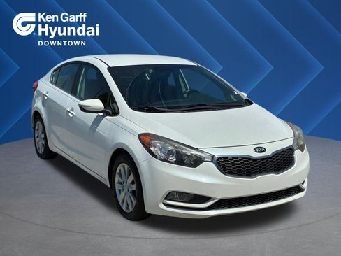 Used 2015 Kia Forte EX FWD image 1
